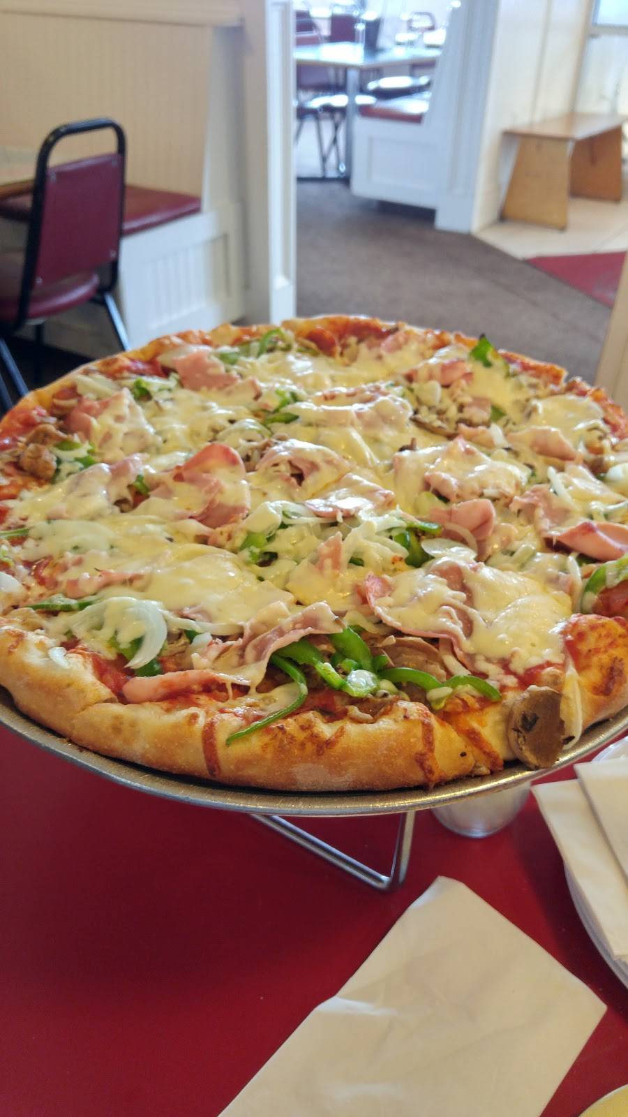 Pepis Pizza | restaurant | 228 Genesee St, Oneida, NY 13421, USA | 3153637580 OR +1 315-363-7580