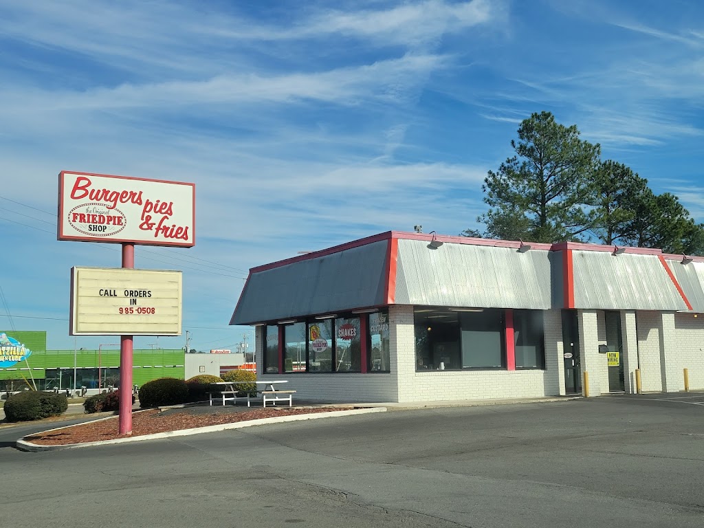 The Fried Pie Shop (Burgers, Pies, & Fries) | restaurant | 1321 T P White Dr, Jacksonville, AR 72076, USA | 5019850508 OR +1 501-985-0508