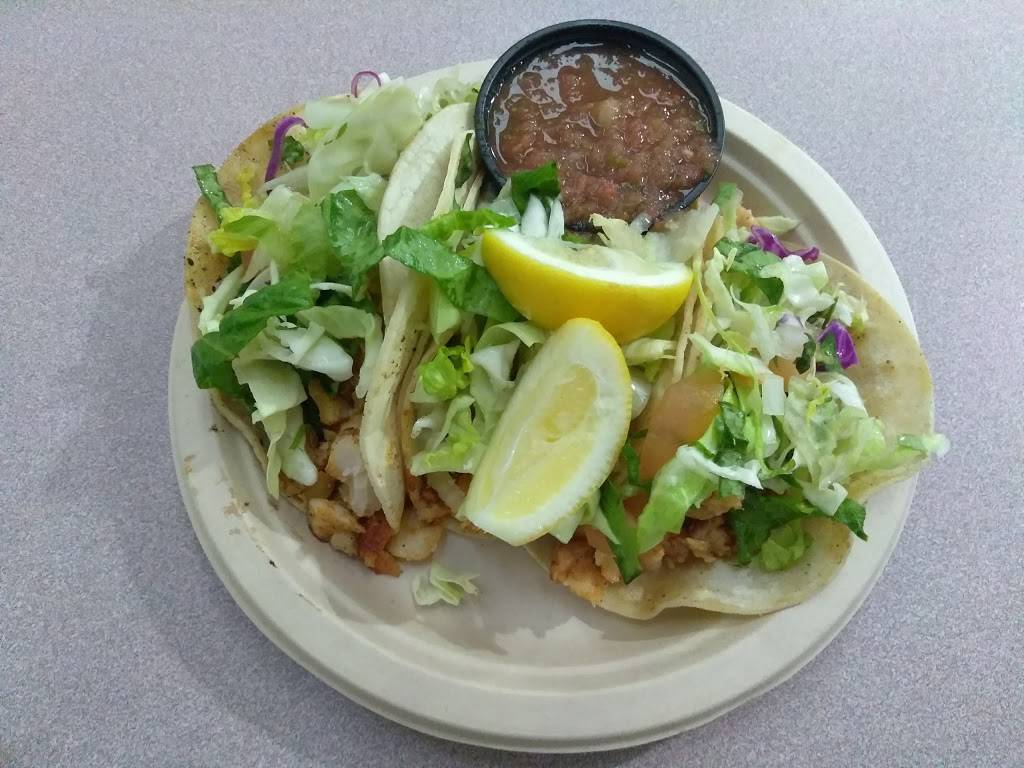 Berth 55 Fish Market and Seafood Deli | restaurant | 555 Pico Ave, Long Beach, CA 90802, USA | 5624358366 OR +1 562-435-8366