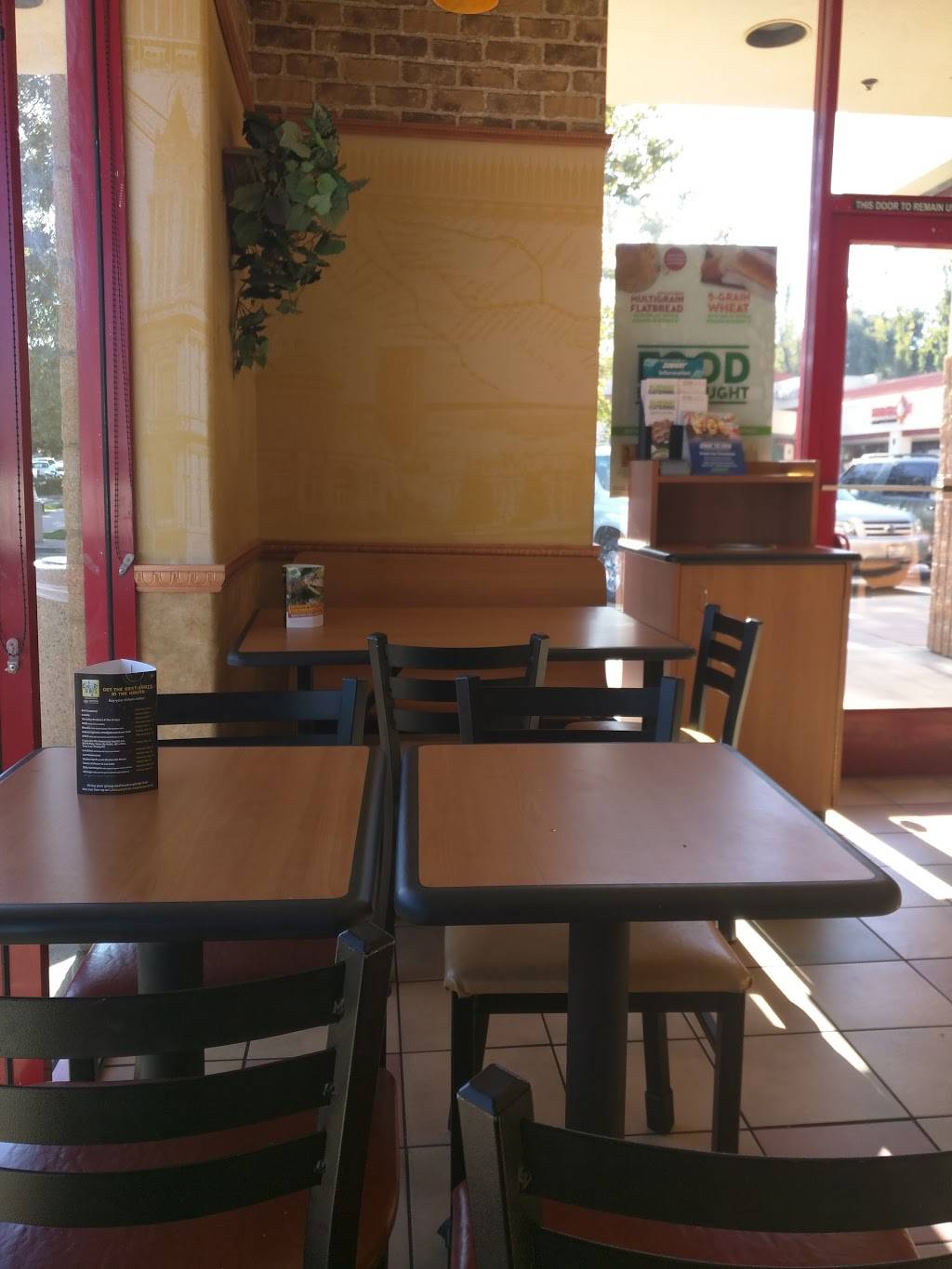 Subway | restaurant | 525 Country Club Drive, Ste E, Wood Ranch Village Ctr, Simi Valley, CA 93065, USA | 8055203094 OR +1 805-520-3094