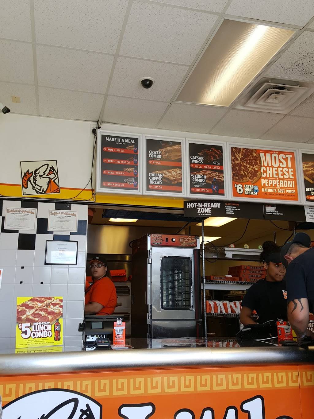 Little Caesars Pizza | meal takeaway | 19 S Groesbeck Hwy, Mt Clemens, MI 48043, USA | 5864694222 OR +1 586-469-4222