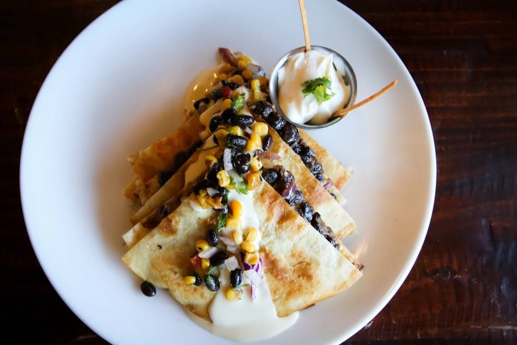 El Cerro Azul | restaurant | 13561 Midlothian Turnpike, Midlothian, VA 23113, USA | 8048585000 OR +1 804-858-5000