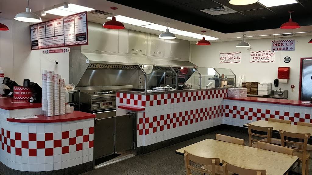 Five Guys | meal takeaway | 1600 Miller Trunk Hwy, Duluth, MN 55811, USA | 2187299860 OR +1 218-729-9860