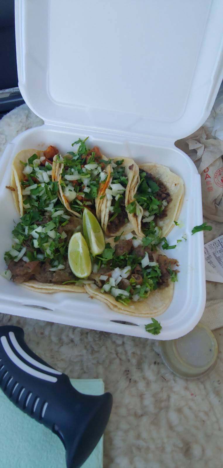 Cuñados taqueria | restaurant | 1055 State Hwy 99 N, Eugene, OR 97402, USA | 5418527606 OR +1 541-852-7606