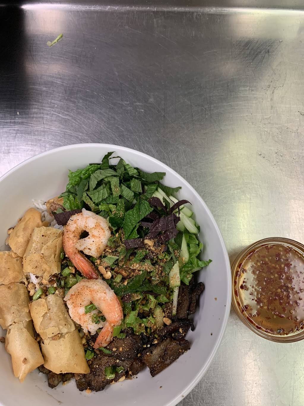 Pho Noodle | restaurant | 26 S Reynolds Rd, Toledo, OH 43615, USA | 5673158808 OR +1 567-315-8808