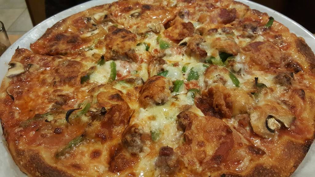 Captains Pizza Shelton | restaurant | 515 Bridgeport Ave, Shelton, CT 06484, USA | 2039296377 OR +1 203-929-6377