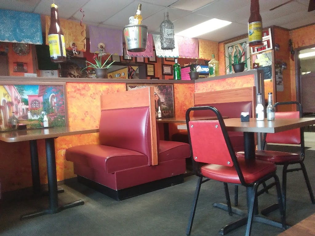 Мексикански ресторант "Веракрусците" | restaurant | 208 1st St, Hiawatha, KS 66434, USA | 7857403535 OR +1 785-740-3535