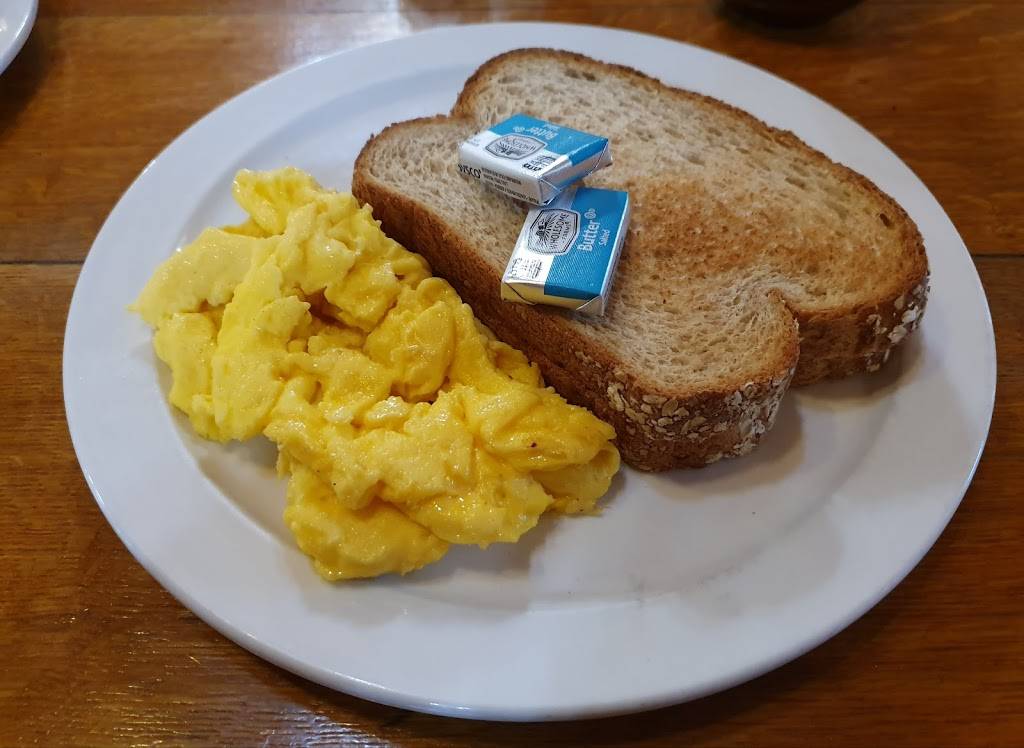 June Bug Café | cafe | 6979A CA-140, Midpines, CA 95345, USA | 2099666666 OR +1 209-966-6666