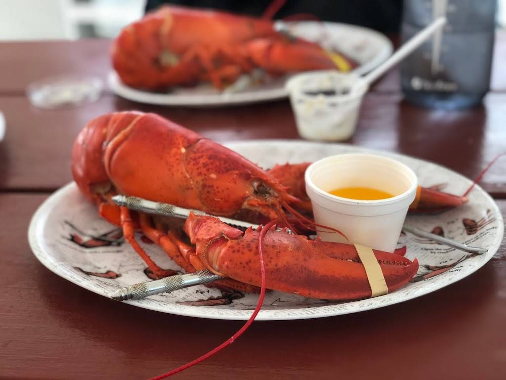 Scarborough Fish & Lobster | restaurant | 697 US-1, Scarborough, ME 04074, USA | 2078835398 OR +1 207-883-5398