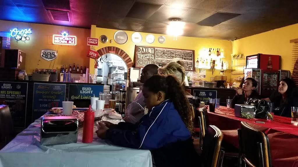 Georgios Pizza | restaurant | 8414 Sunland Blvd, Sun Valley, CA 91352, USA | 8187676294 OR +1 818-767-6294