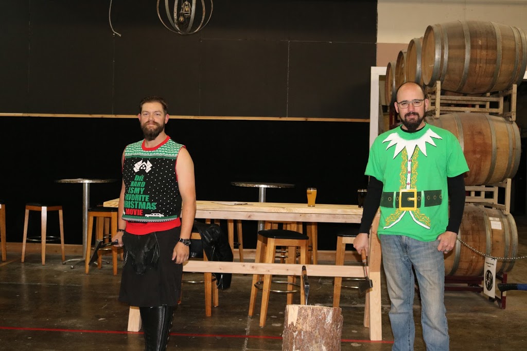 Ironmonger Taproom + Axe Throwing | restaurant | 2129 NW Pkwy SE #109, Marietta, GA 30067, USA | 4702318894 OR +1 470-231-8894