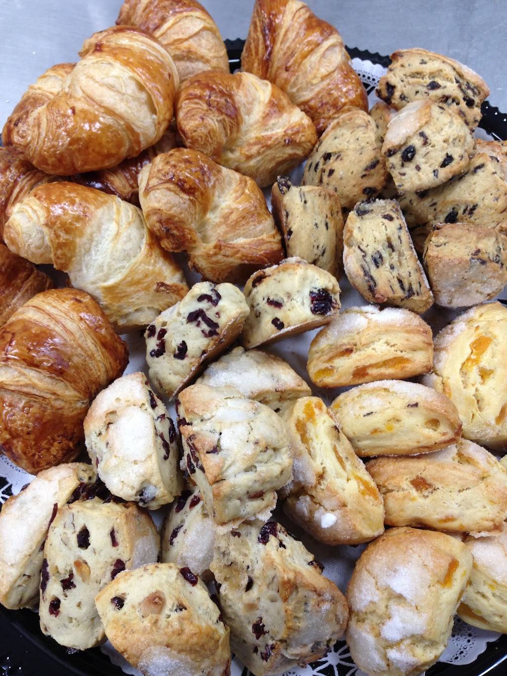 Market Roost Restaurant, Catering & Bakery | bakery | 65 Main St, Flemington, NJ 08822, USA | 9087884949 OR +1 908-788-4949