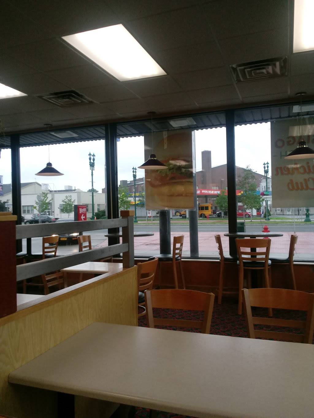 Wendys | restaurant | 132 Erie Blvd, Schenectady, NY 12305, USA | 5183743095 OR +1 518-374-3095