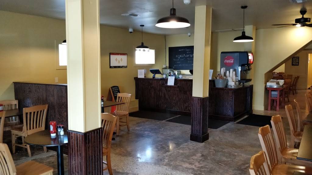 Parrans Po-Boys Uptown | restaurant | 4920 Prytania St, New Orleans, LA 70115, USA | 5048754620 OR +1 504-875-4620