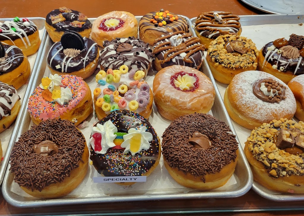 Pink Love Donuts and More (Miami) | bakery | 222 67th St, Miami Beach, FL 33141, USA | 7864315144 OR +1 786-431-5144