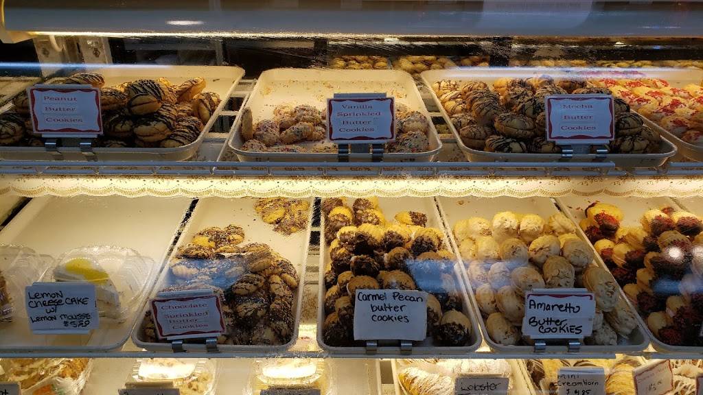 Viros Real Italian Bakery | bakery | 8301 E 22nd St, Tucson, AZ 85710, USA | 5208854045 OR +1 520-885-4045
