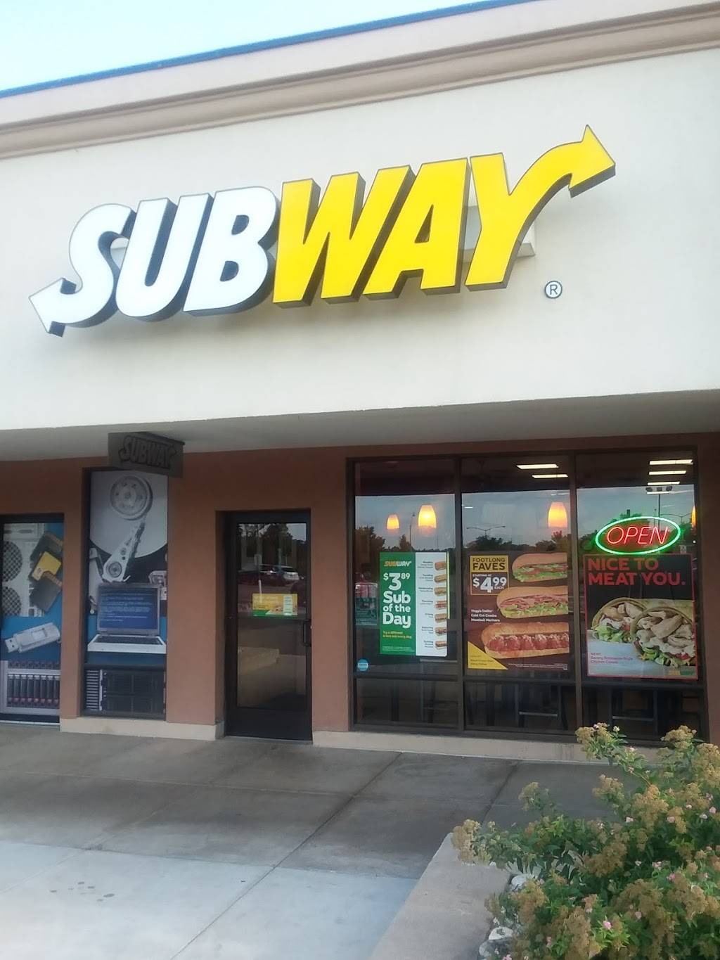 Subway Restaurants | restaurant | 8000 E Quincy Ave Unit 500, Denver, CO 80237, USA | 3032201177 OR +1 303-220-1177