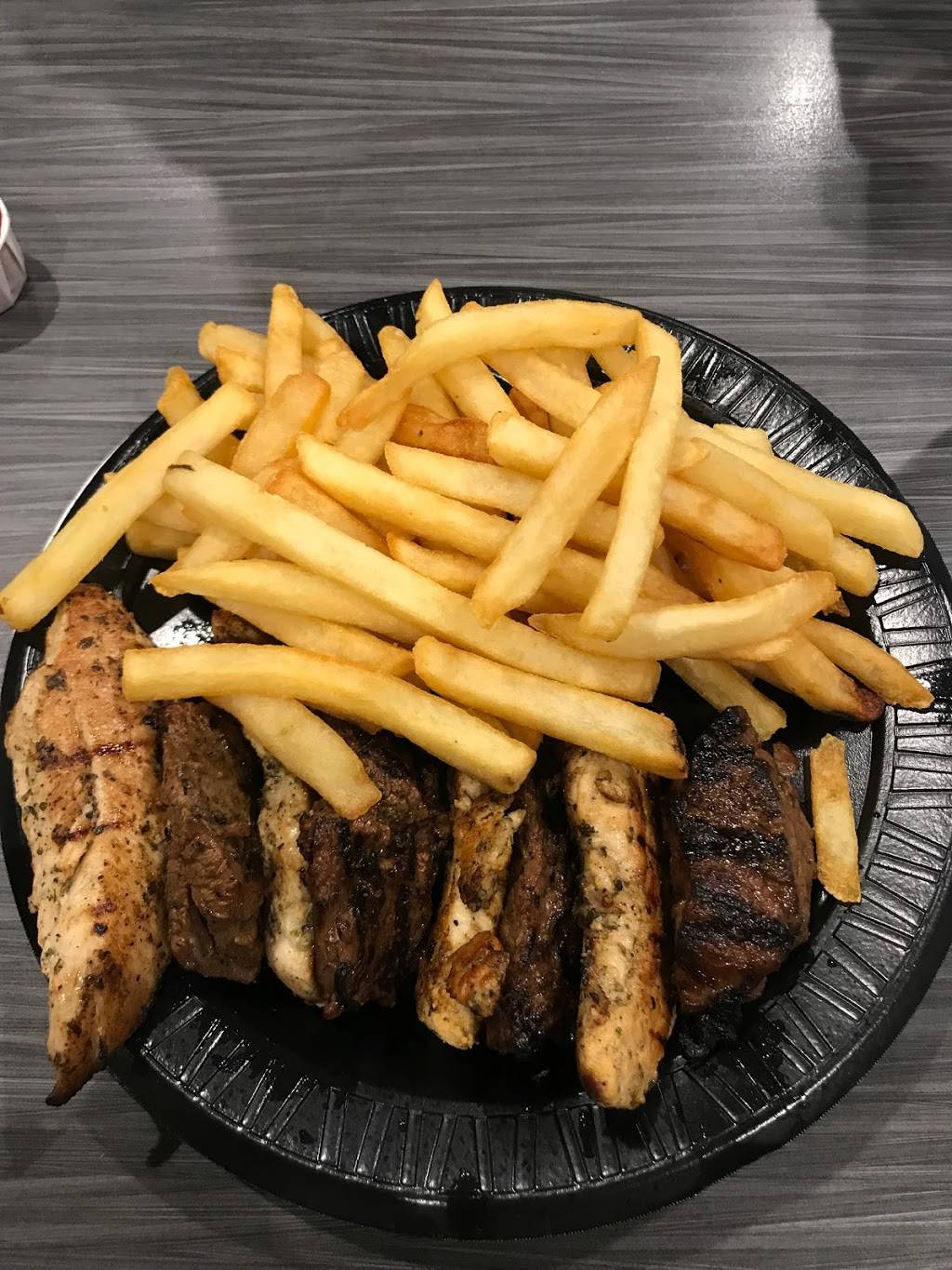 Frescos Roast Beef & Seafood | restaurant | 775 Eastern Ave, Malden, MA 02148, USA | 7816053531 OR +1 781-605-3531