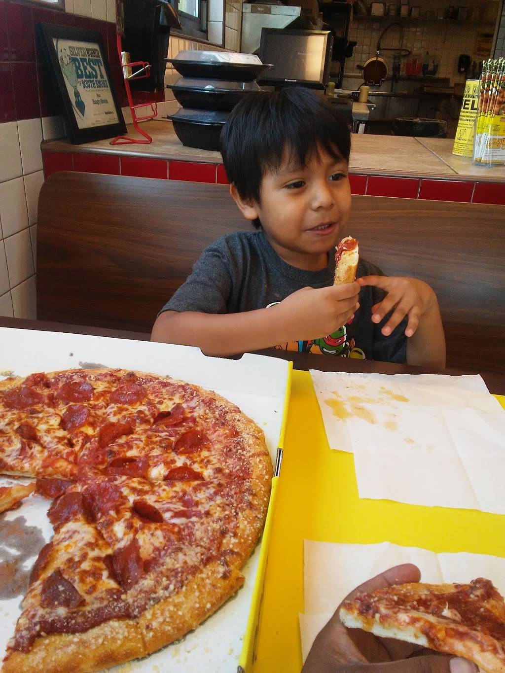 Hungry Howies Pizza | restaurant | 6104 N U.S. Hwy 41, Apollo Beach, FL 33572, USA | 8136450464 OR +1 813-645-0464