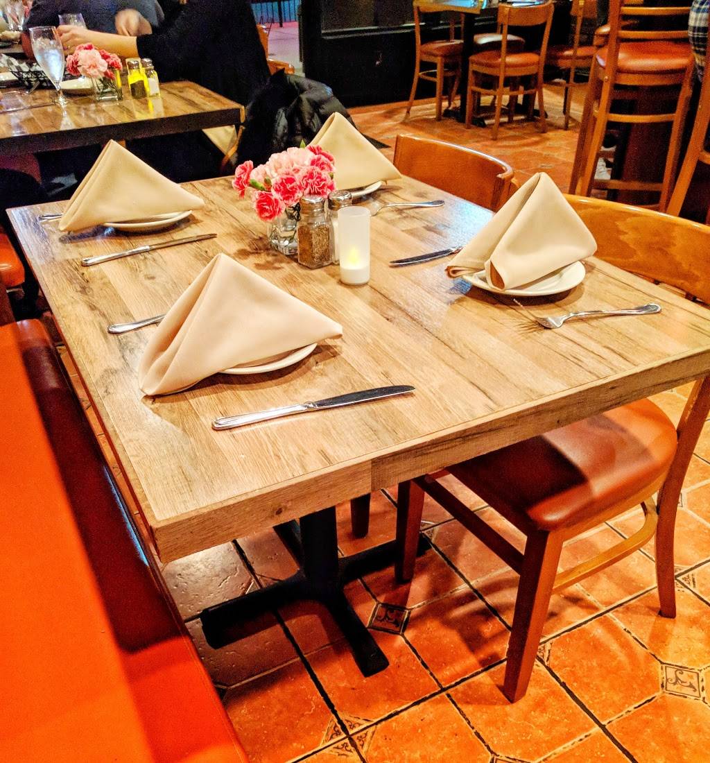 La Bella in Ghent Italian Restaurant And Wine Bar | restaurant | 738 W 22nd St # 7, Norfolk, VA 23517, USA | 7576226172 OR +1 757-622-6172