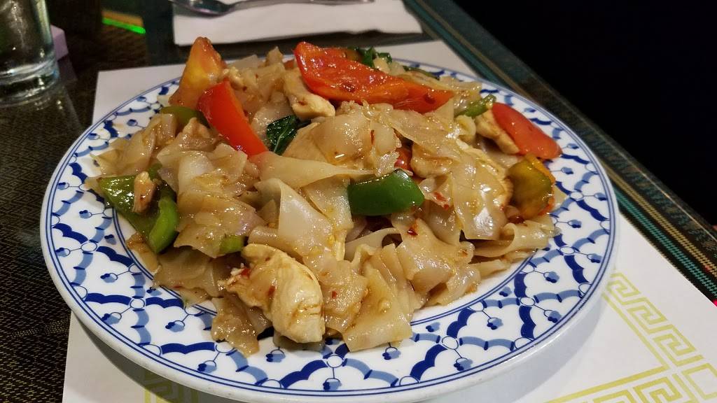 Di-Chan Thai Restaurant | restaurant | 5535 Clairemont Mesa Blvd, San Diego, CA 92117, USA | 8585690084 OR +1 858-569-0084