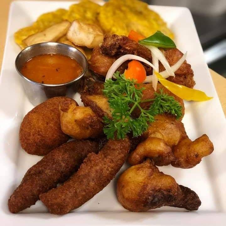 Marché Panier lakay | restaurant | 6763 Rue Beaubien E, Montréal, QC H1M 3B2, Canada | 5142566464 OR +1 514-256-6464