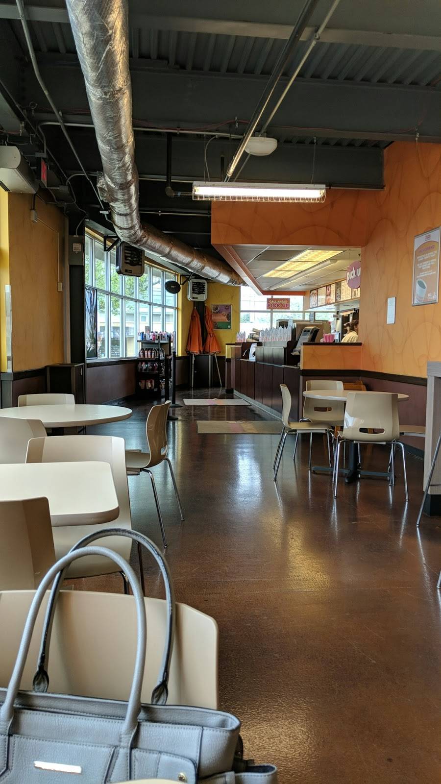 Dunkin | bakery | 705 Ridge St, Bowling Green, OH 43402, USA | 4193725309 OR +1 419-372-5309