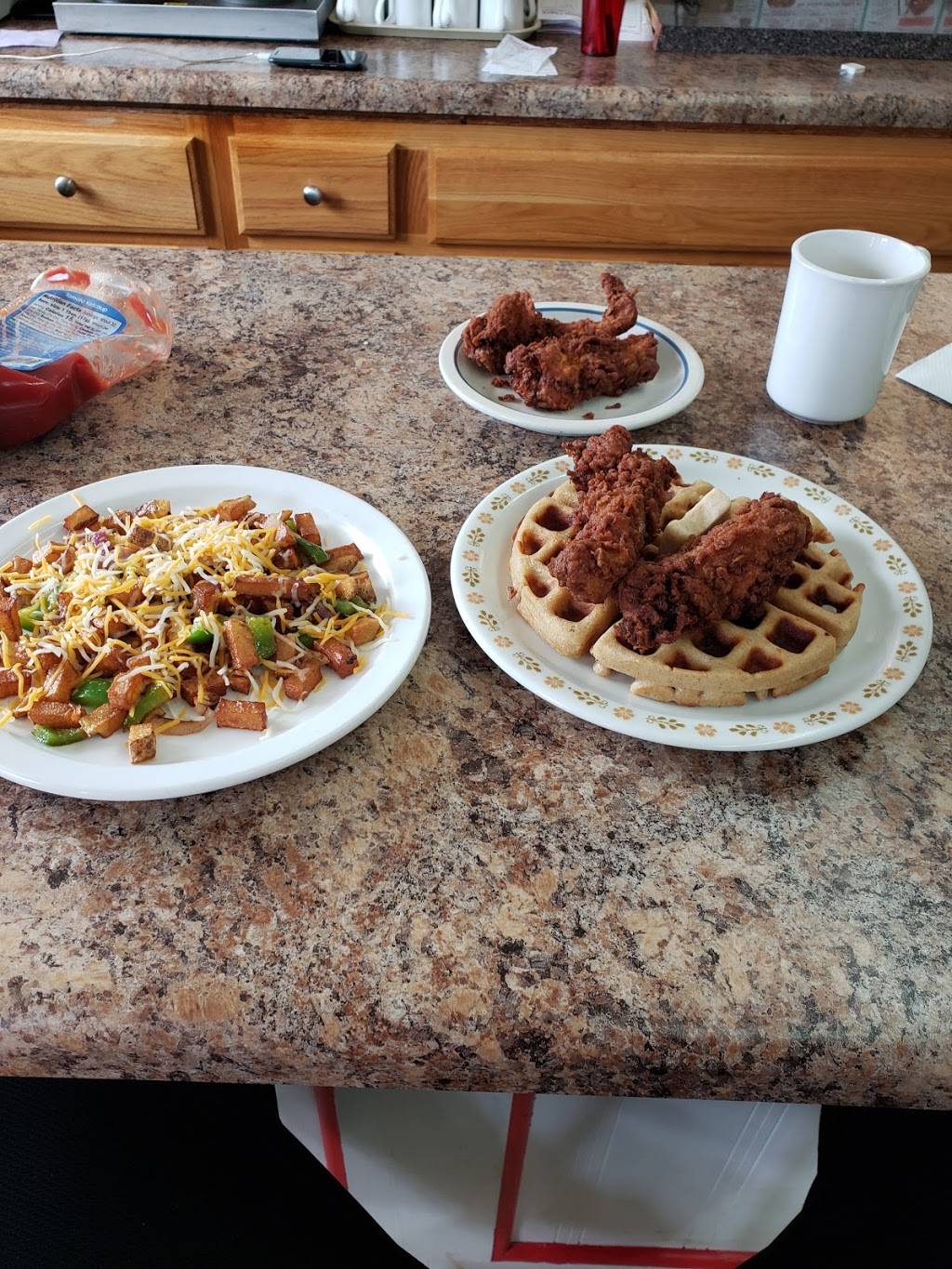 Oi Polloi | restaurant | 217 6th St, Salem, VA 24153, USA | 5405987777 OR +1 540-598-7777