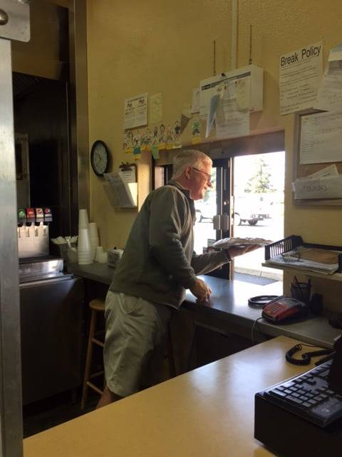 Deans Pizza | meal delivery | 9668, 2390 W Monte Vista Ave, Turlock, CA 95382, USA | 2096680800 OR +1 209-668-0800