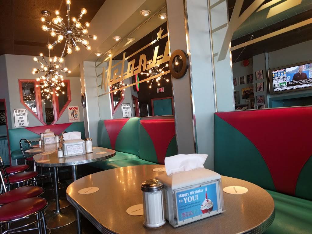 Melanie Pringles Restaurant | restaurant | 80 Thickson Rd S, Whitby, ON L1N 7T2, Canada | 9054301959 OR +1 905-430-1959