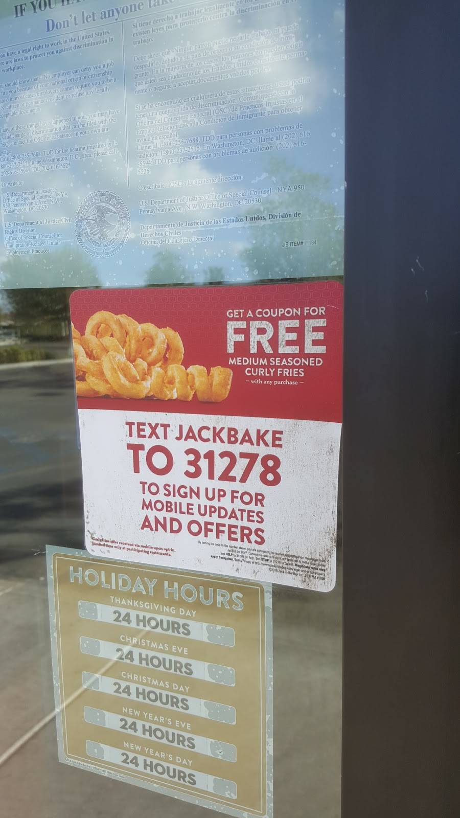 Jack in the Box | restaurant | 11102 Brimhall Rd, Bakersfield, CA 93312, USA | 6615895810 OR +1 661-589-5810
