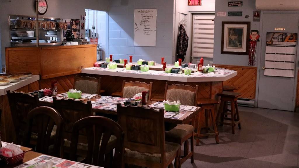 Restaurant Chez-Mado | restaurant | 1454 Bd Jutras O, Victoriaville, QC G6P 6R8, Canada | 8197585999 OR +1 819-758-5999