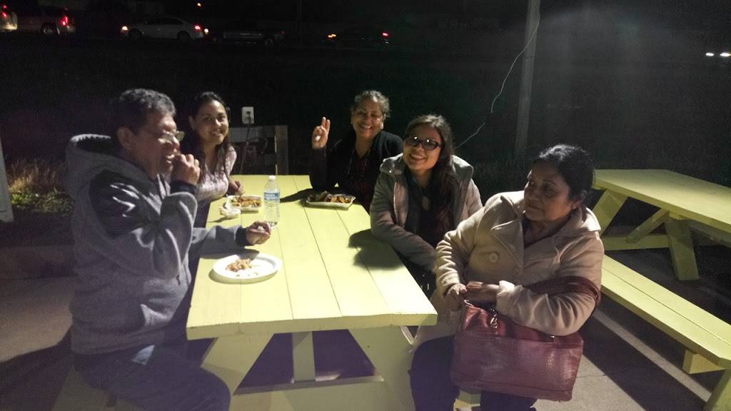 Tacos de trompo los gueros | restaurant | S, 7489-7569 Hwy 6, Houston, TX 77083, USA | 8327272557 OR +1 832-727-2557