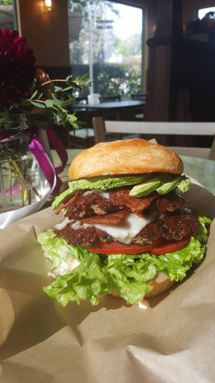 Angus McCurdys | restaurant | 34541 Yucaipa Blvd, Yucaipa, CA 92399, USA | 9097976580 OR +1 909-797-6580