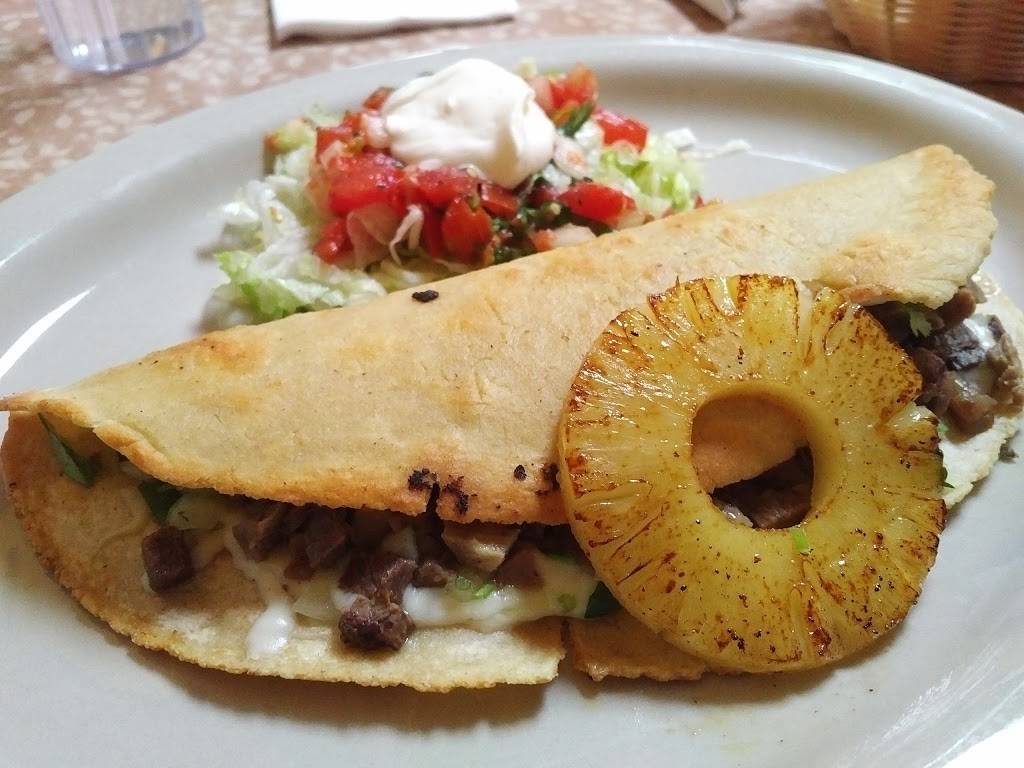 Huaraches Moroleon | restaurant | 805 Philo Rd, Urbana, IL 61801, USA | 2173446772 OR +1 217-344-6772
