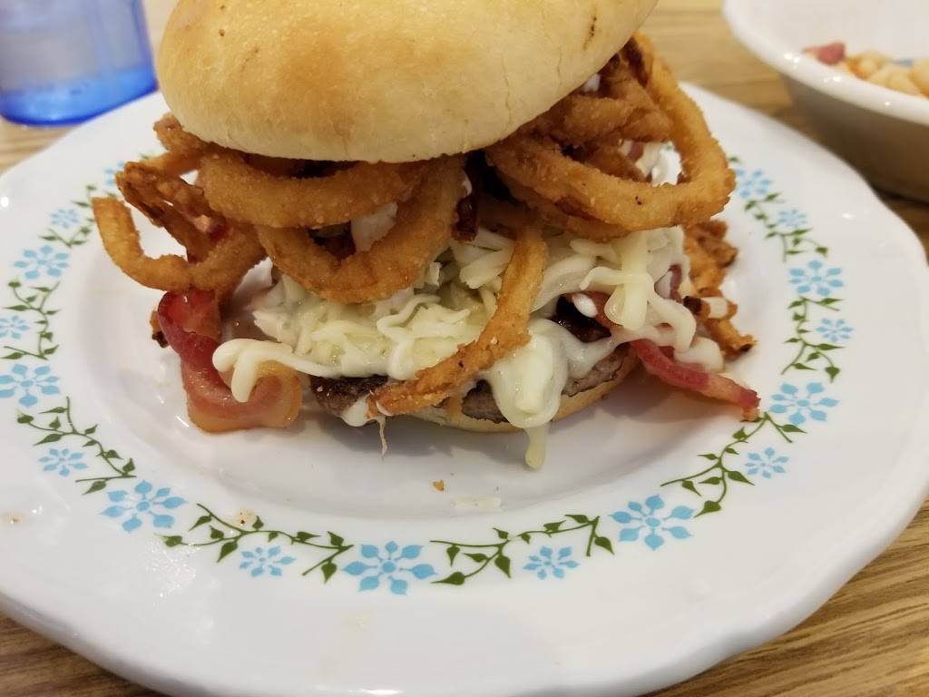 Broadway Cafe | restaurant | 223 S Broadway St, Butler, IN 46721, USA | 2608685523 OR +1 260-868-5523