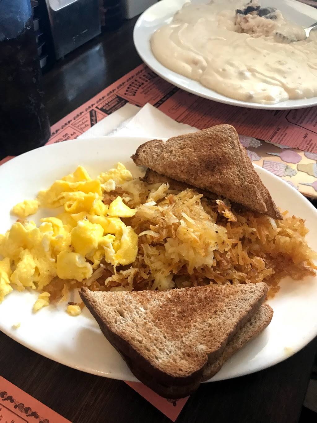 Four Bees Cafe | restaurant | 34490 Old Black Canyon Hwy, Black Canyon City, AZ 85324, USA | 6233745736 OR +1 623-374-5736