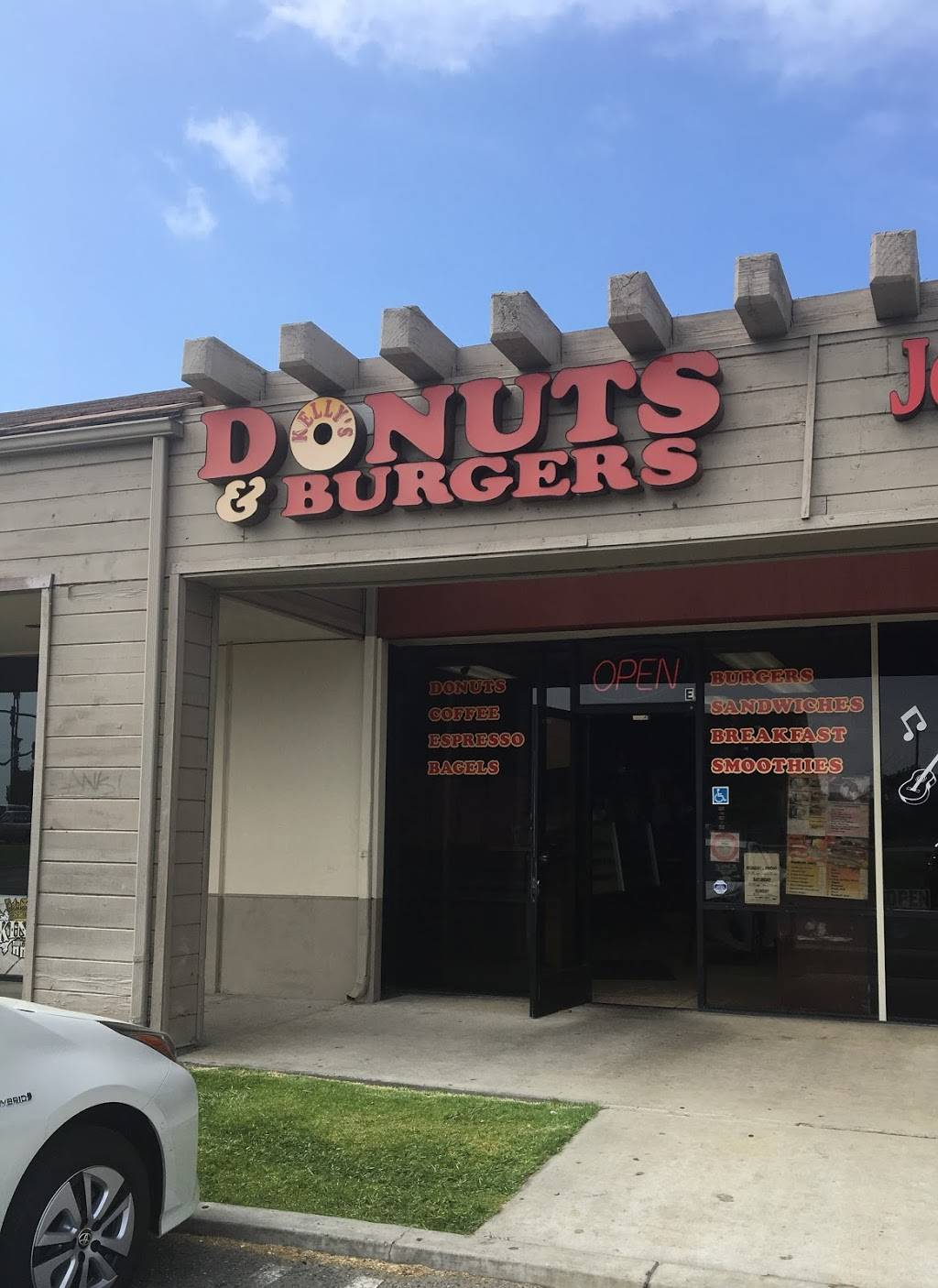 Kellys Donuts & Burgers | restaurant | 7391 Warner Ave, Huntington Beach, CA 92647, USA | 7145967888 OR +1 714-596-7888