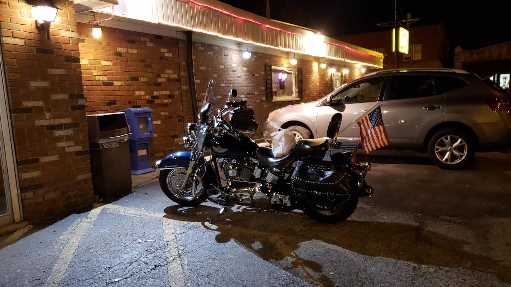 Campis Restaurant | restaurant | 205 Scottsville Rd, Rochester, NY 14611, USA | 5852357205 OR +1 585-235-7205