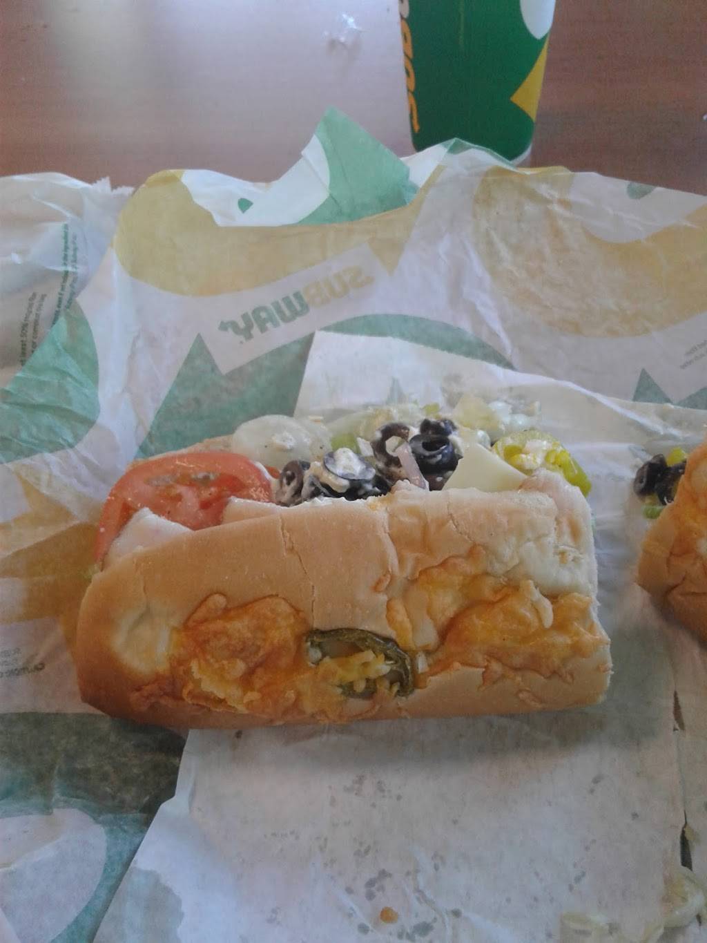 Subway | restaurant | 100 W Broadway #170, Long Beach, CA 90802, USA | 5624369977 OR +1 562-436-9977