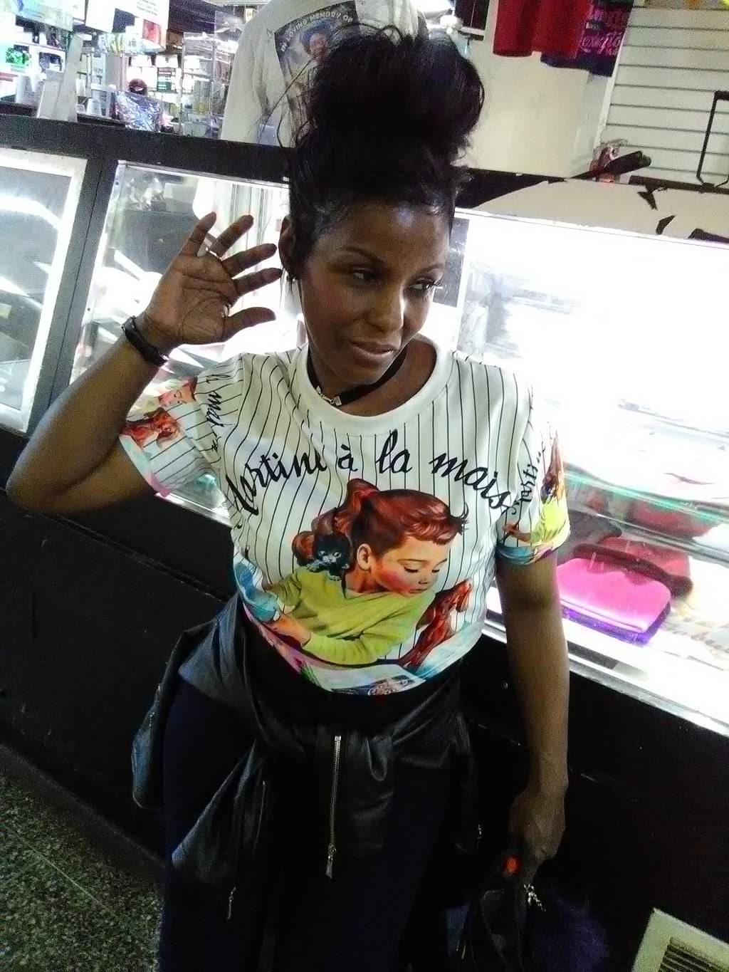 Mary Mervis Delicatessen | meal takeaway | 400 W Lexington St # 40, Baltimore, MD 21201, USA | 4107521397 OR +1 410-752-1397