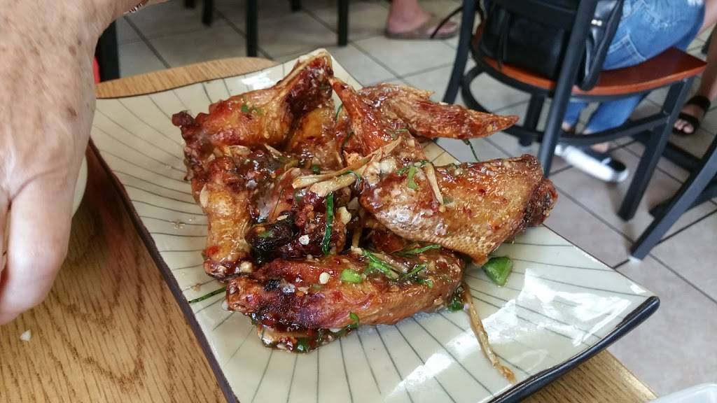 Thai Hut | restaurant | 1165 Hartnell Ave, Redding, CA 96002, USA | 5302228405 OR +1 530-222-8405