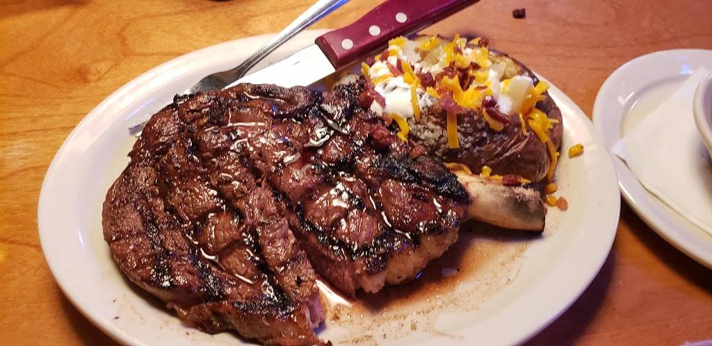 Texas Roadhouse | restaurant | 7125 Desoto Cove, Horn Lake, MS 38637, USA | 6625364044 OR +1 662-536-4044