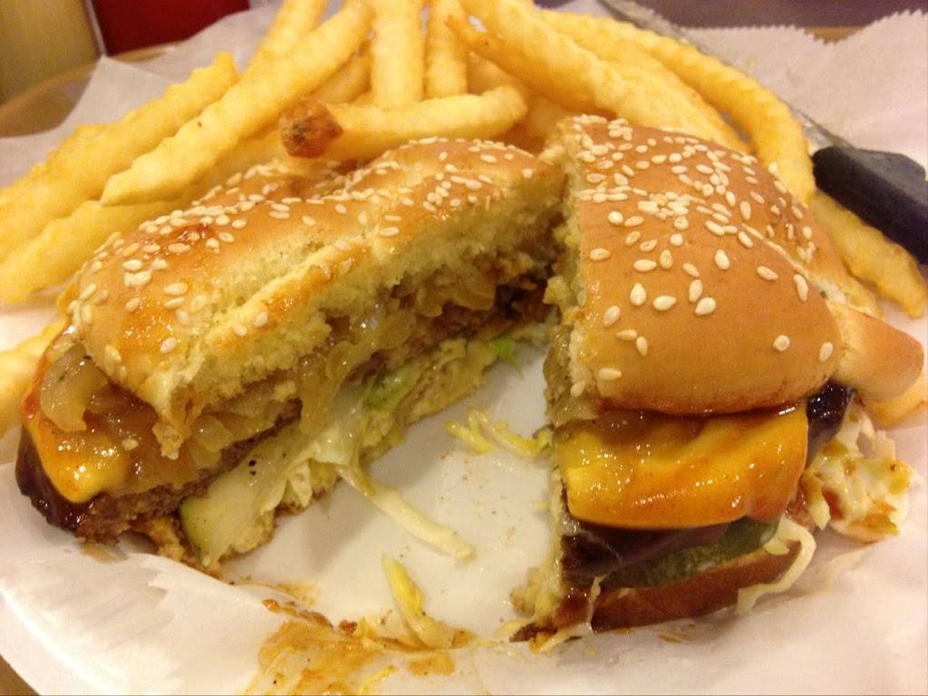 Boobys | restaurant | 8161 N Milwaukee Ave, Niles, IL 60714, USA | 8479664733 OR +1 847-966-4733