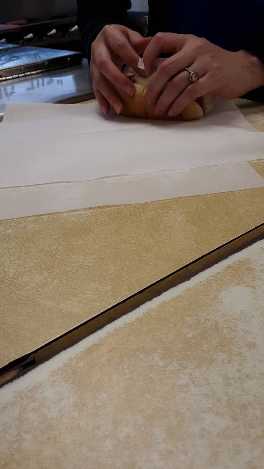 Abes Hot Dogs | restaurant | 419 S Main St, Wilkes-Barre, PA 18701, USA | 5708248222 OR +1 570-824-8222