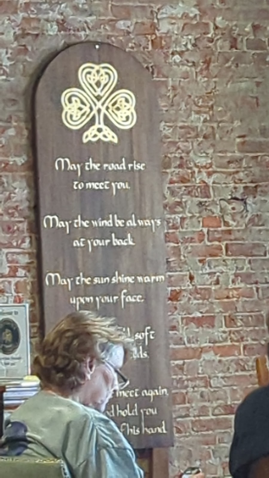 Bridgets Public House - Irish Pub | restaurant | 208 1st Ave E, Oskaloosa, IA 52577, USA | 6416765060 OR +1 641-676-5060