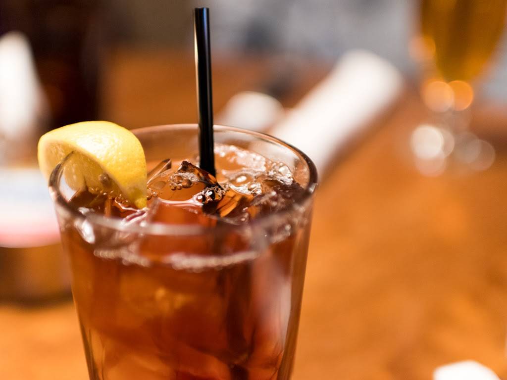 J. Alexanders Restaurant | restaurant | 19200 Haggerty Rd, Livonia, MI 48152, USA | 7344649220 OR +1 734-464-9220