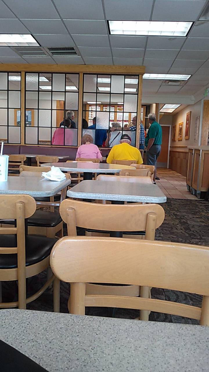 Wendys | restaurant | 1018 Indianapolis Rd, Greencastle, IN 46135, USA | 7656534681 OR +1 765-653-4681