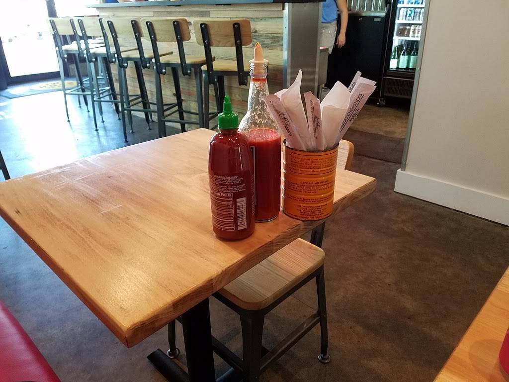 Bon Banh Mi Southeast Asian Kitchen | restaurant | 1440 Ben Sawyer Blvd #1404, Mt Pleasant, SC 29464, USA | 8433887080 OR +1 843-388-7080