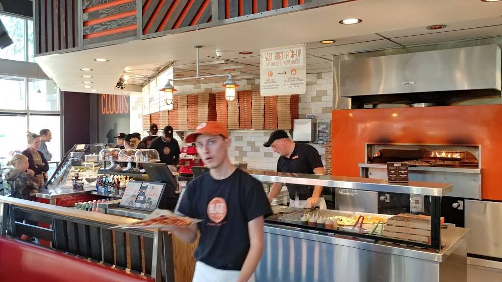 Blaze Pizza | meal takeaway | 215 N Cattlemen Rd, Sarasota, FL 34243, USA | 9412132178 OR +1 941-213-2178